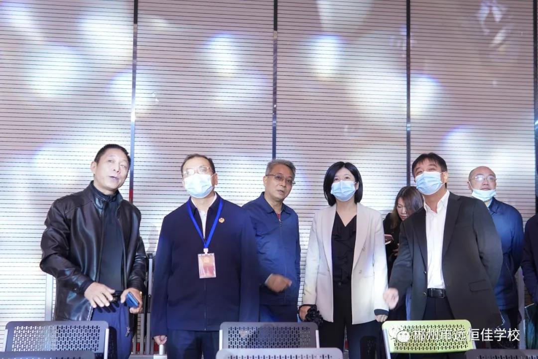 郴州市政協(xié)黨組書記、主席江波率隊(duì)來郴州遠(yuǎn)恒佳學(xué)校開展2021年1號(hào)重點(diǎn)提案督辦視察活動(dòng)